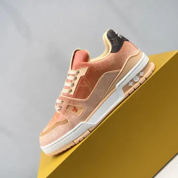 Low-top fashionable sports shoes men s sports shoes Replica Louis Vuitton Mens Sneakers