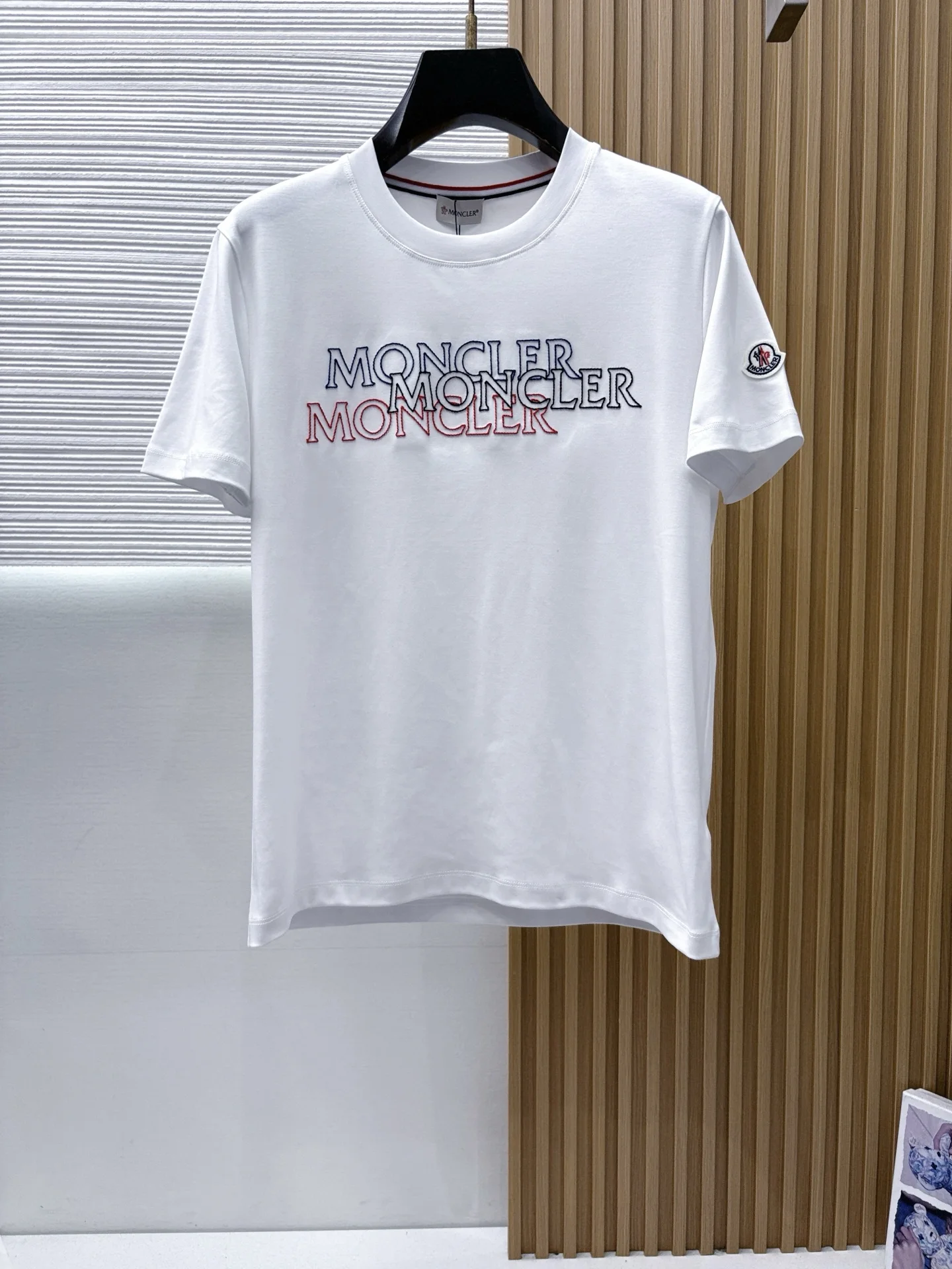 Moncler New Silk Cotton Short Sleeve Moncler New Silk Cotton Short Sleeve