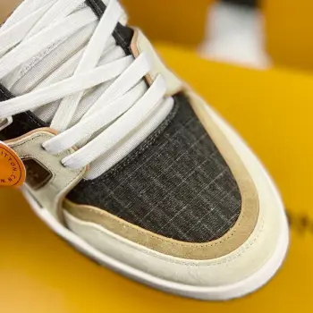 Low-top fashionable sports shoes men s sports shoes Replica Louis Vuitton Mens Sneakers