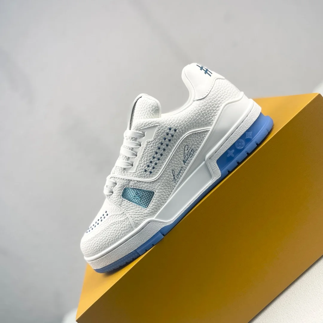 Louis Vuitton Low-top fashionable sports shoes men s sports shoes