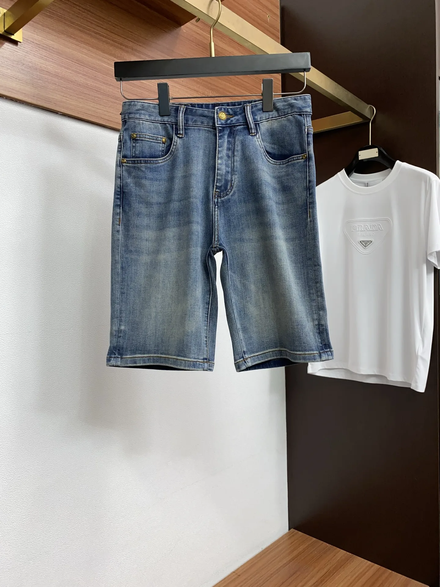 Gucci Latest style denim shorts