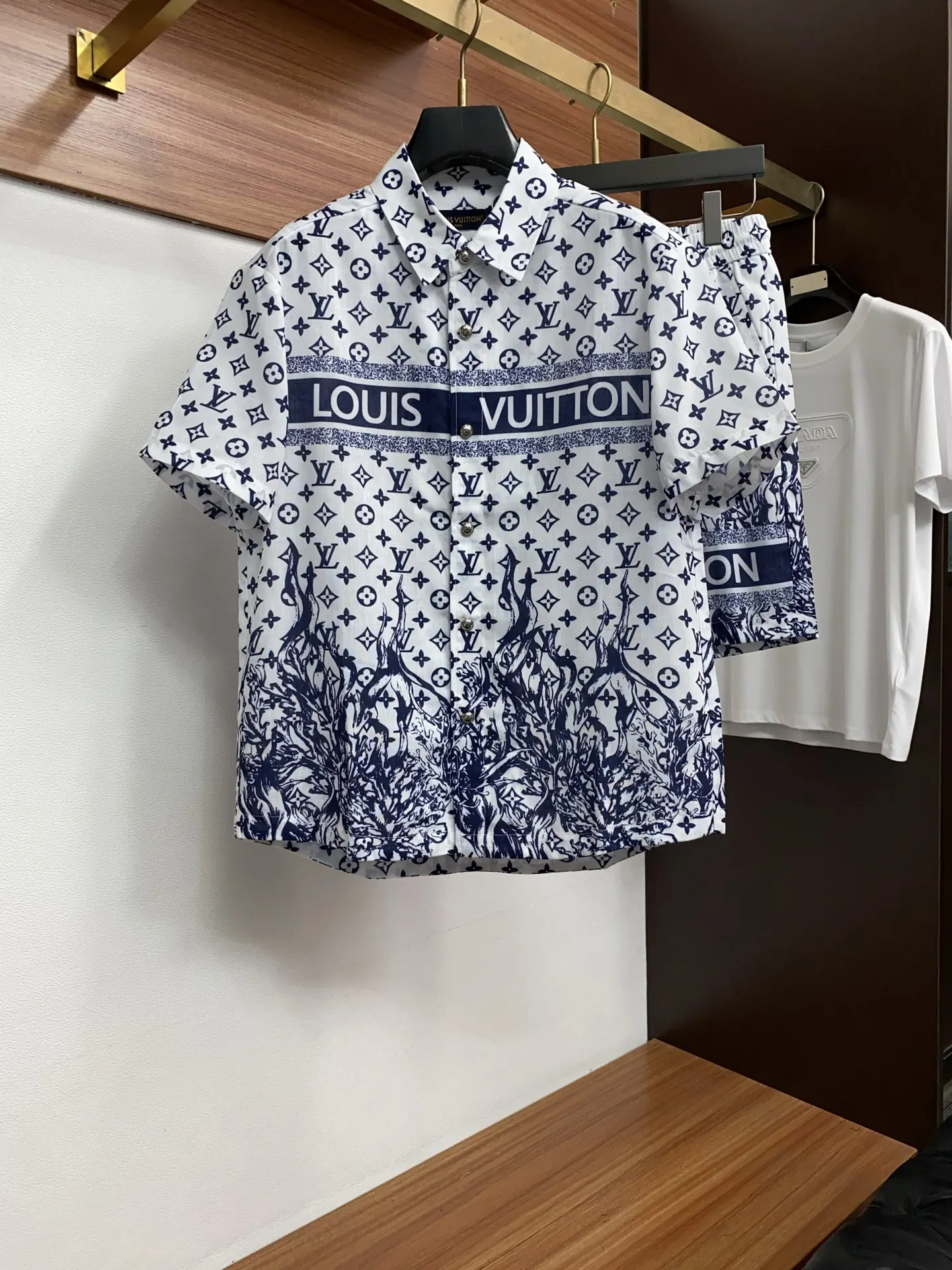 Louis Vuitton Spring and summer new casual shorts set Louis Vuitton Spring and summer new casual shorts set