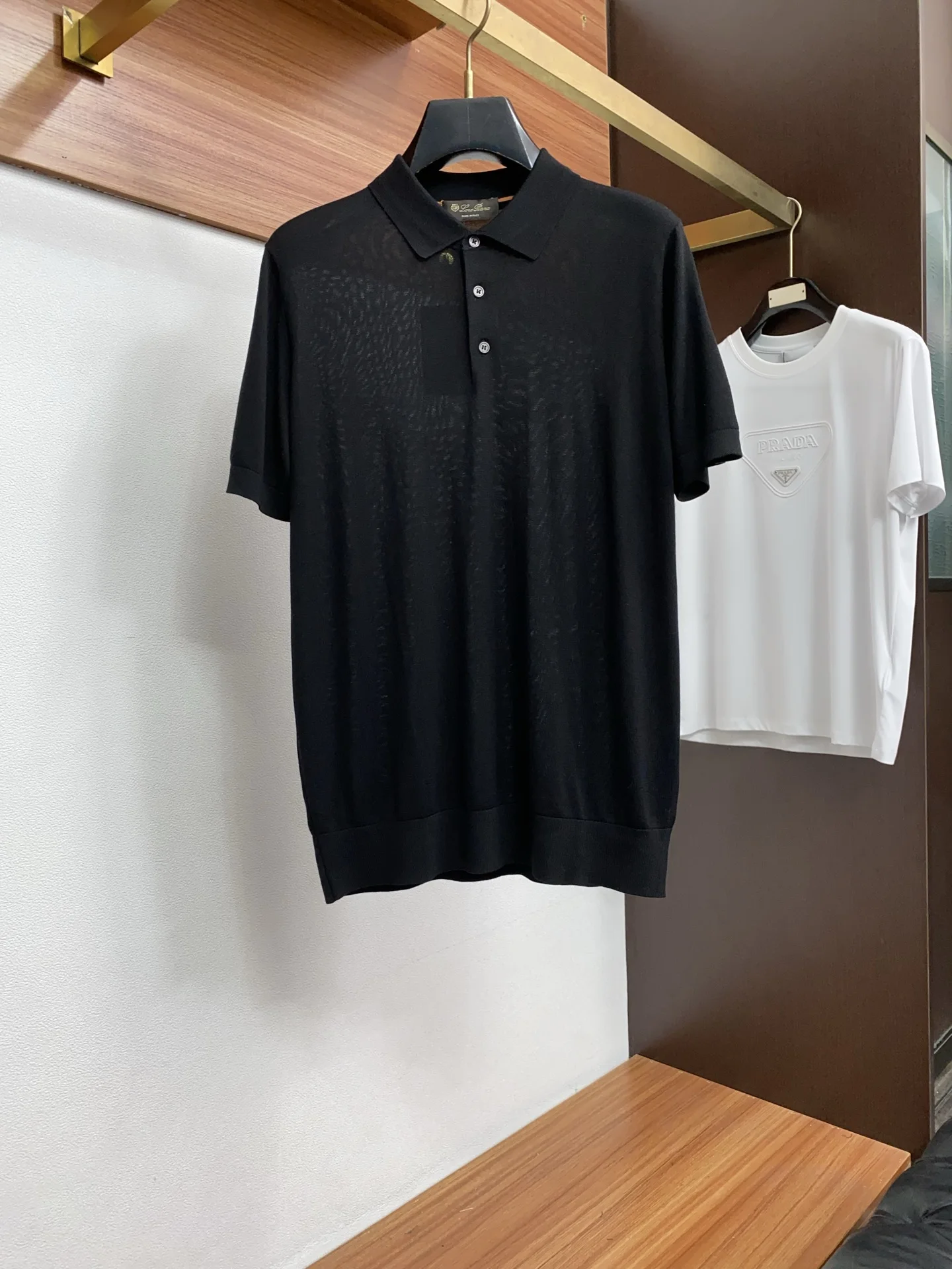 Loro Piana Polo short-sleeve T-shirt with a collar knit design Loro Piana Polo short-sleeve T-shirt with a collar knit design