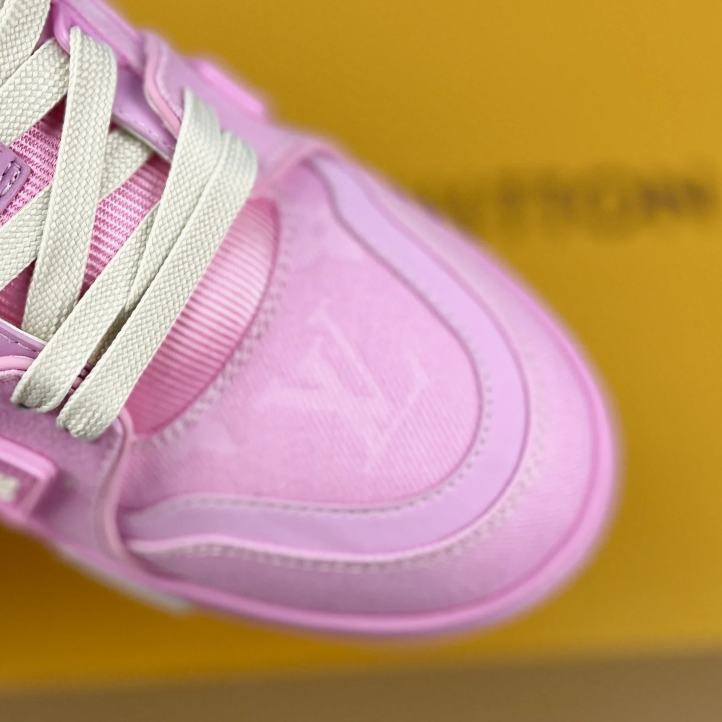 Louis Vuitton Low-top fashion sports shoes men s sports shoes Louis Vuitton Low-top fashion sports shoes men s sports shoes