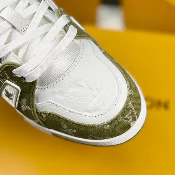 Low-top fashionable sports shoes men s sports shoes Replica Louis Vuitton Mens Sneakers