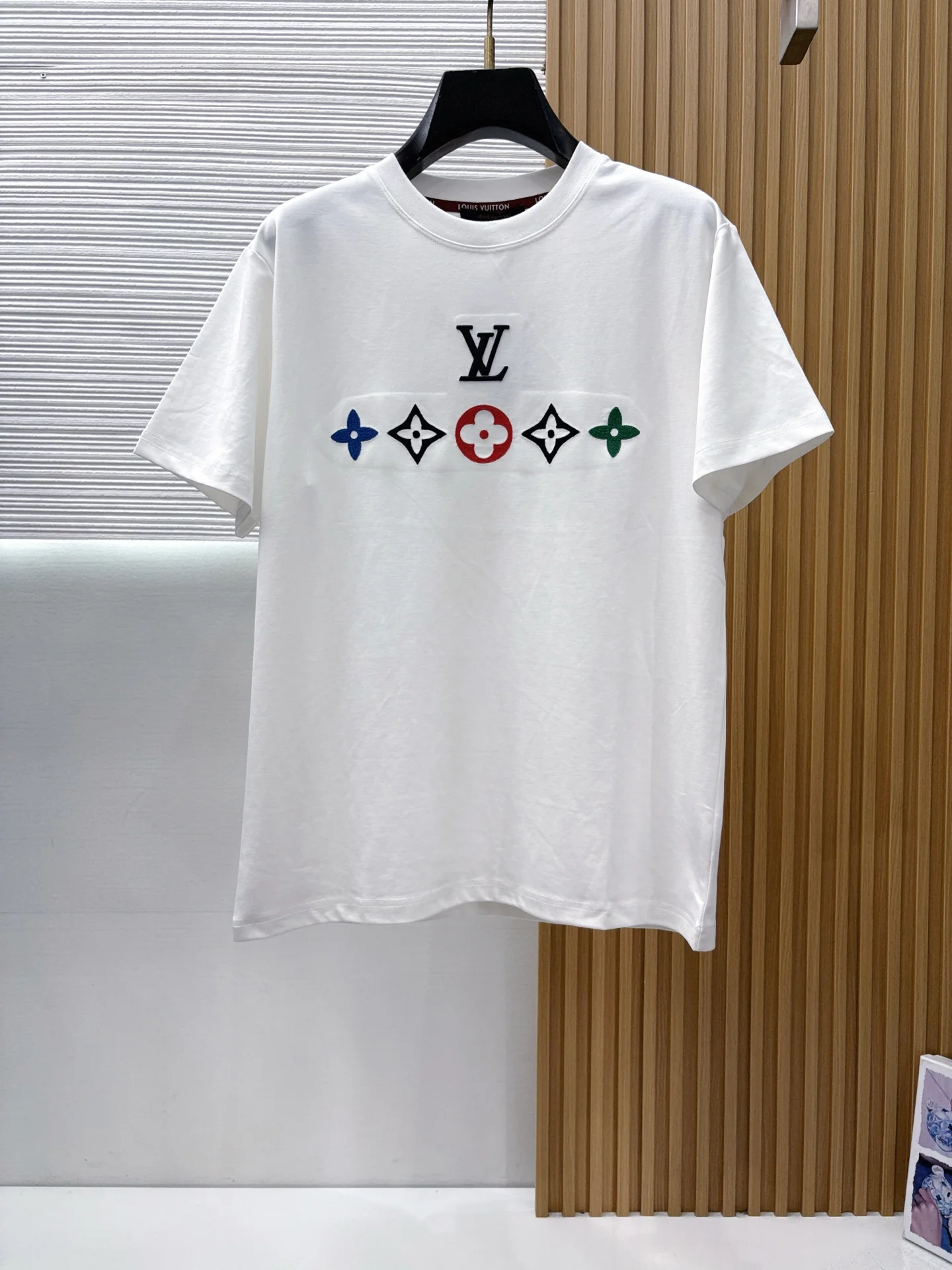 Louis Vuitton Spring and summer new silk-like round neck short sleeve
