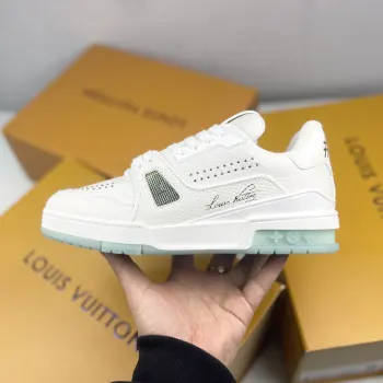 Low-top fashionable sports shoes men s sports shoes Replica Louis Vuitton Mens Sneakers