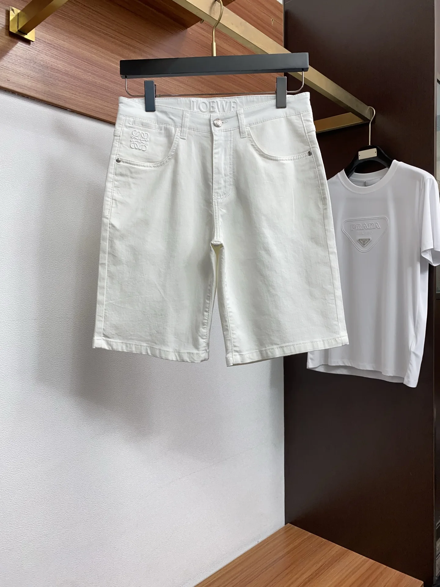 Loewe Spring and summer new casual denim shorts