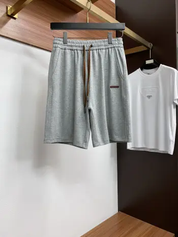 One outfit with two styles, three-piece set. Replica Zegna Tshirts and Polos