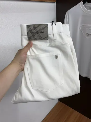 Early spring latest style jeans Replica Burberry Jeans