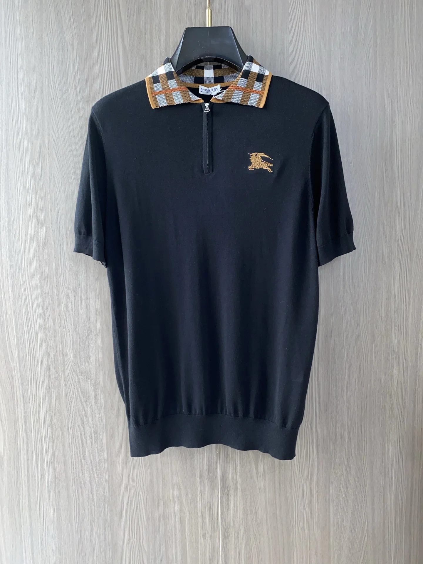 Burberry Spring and Summer New Fine Stripe Pique Business Polo Burberry Spring and Summer New Fine Stripe Pique Business Polo