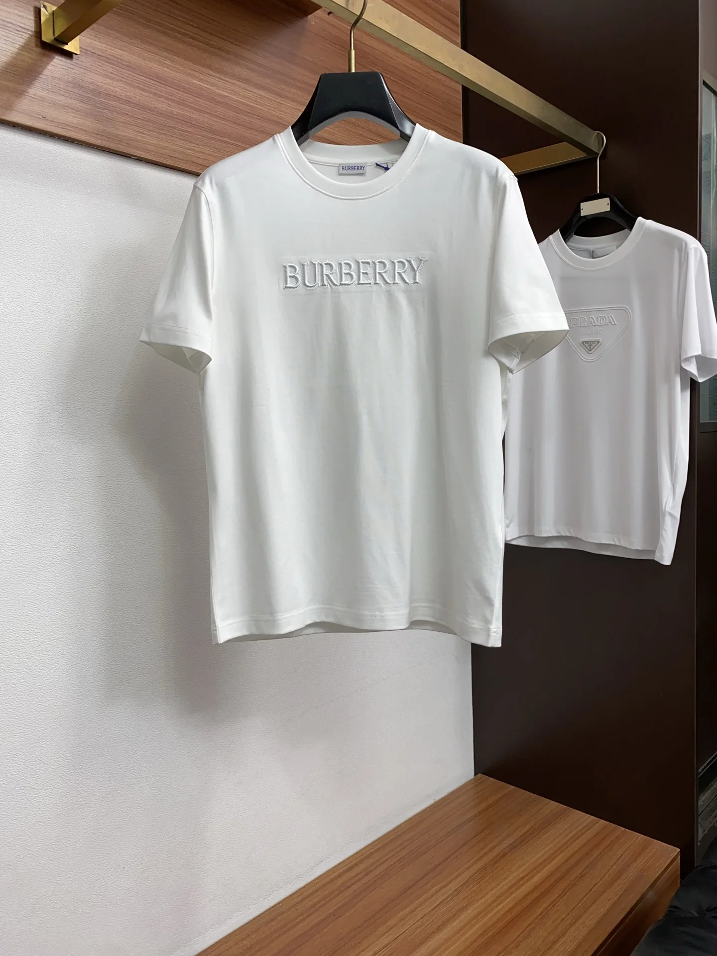 Burberry Latest short-sleeved mercerized cotton round-neck T-shirt Burberry Latest short-sleeved mercerized cotton round-neck T-shirt