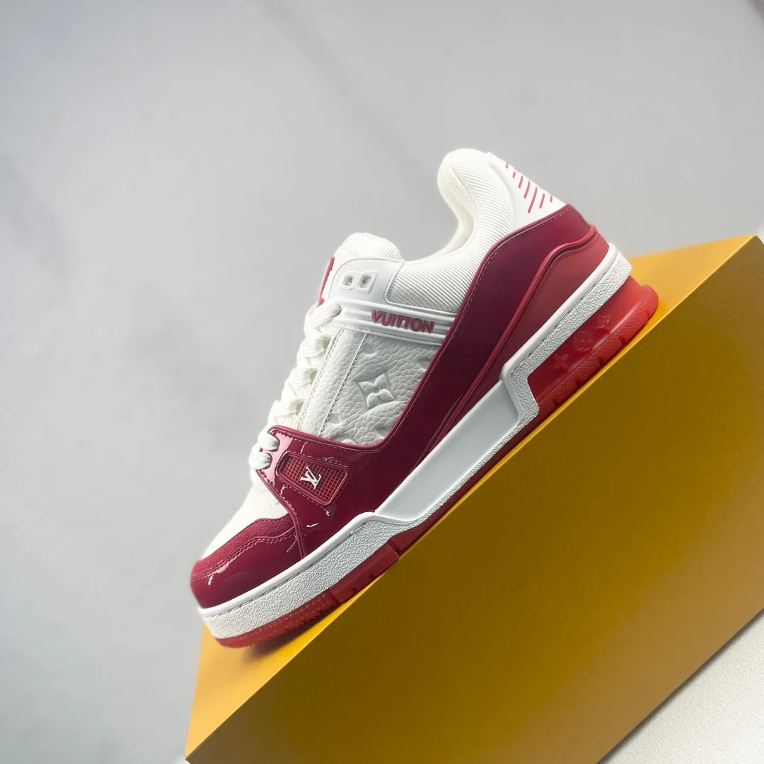 Louis Vuitton Low-top fashionable sports shoes men s sports shoes Louis Vuitton Low-top fashionable sports shoes men s sports shoes