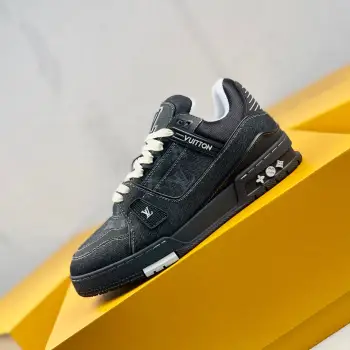 Low-top fashionable sports shoes men s sports shoes Replica Louis Vuitton Mens Sneakers