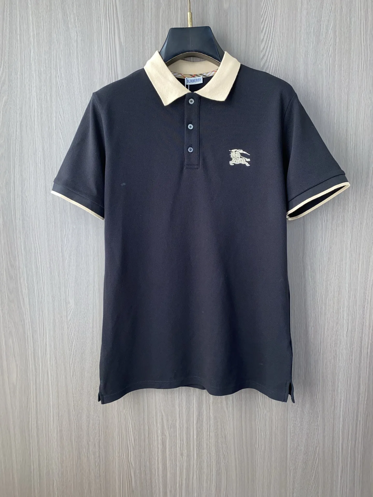Burberry Spring and Summer New Fine Stripe Pique Business Polo Burberry Spring and Summer New Fine Stripe Pique Business Polo