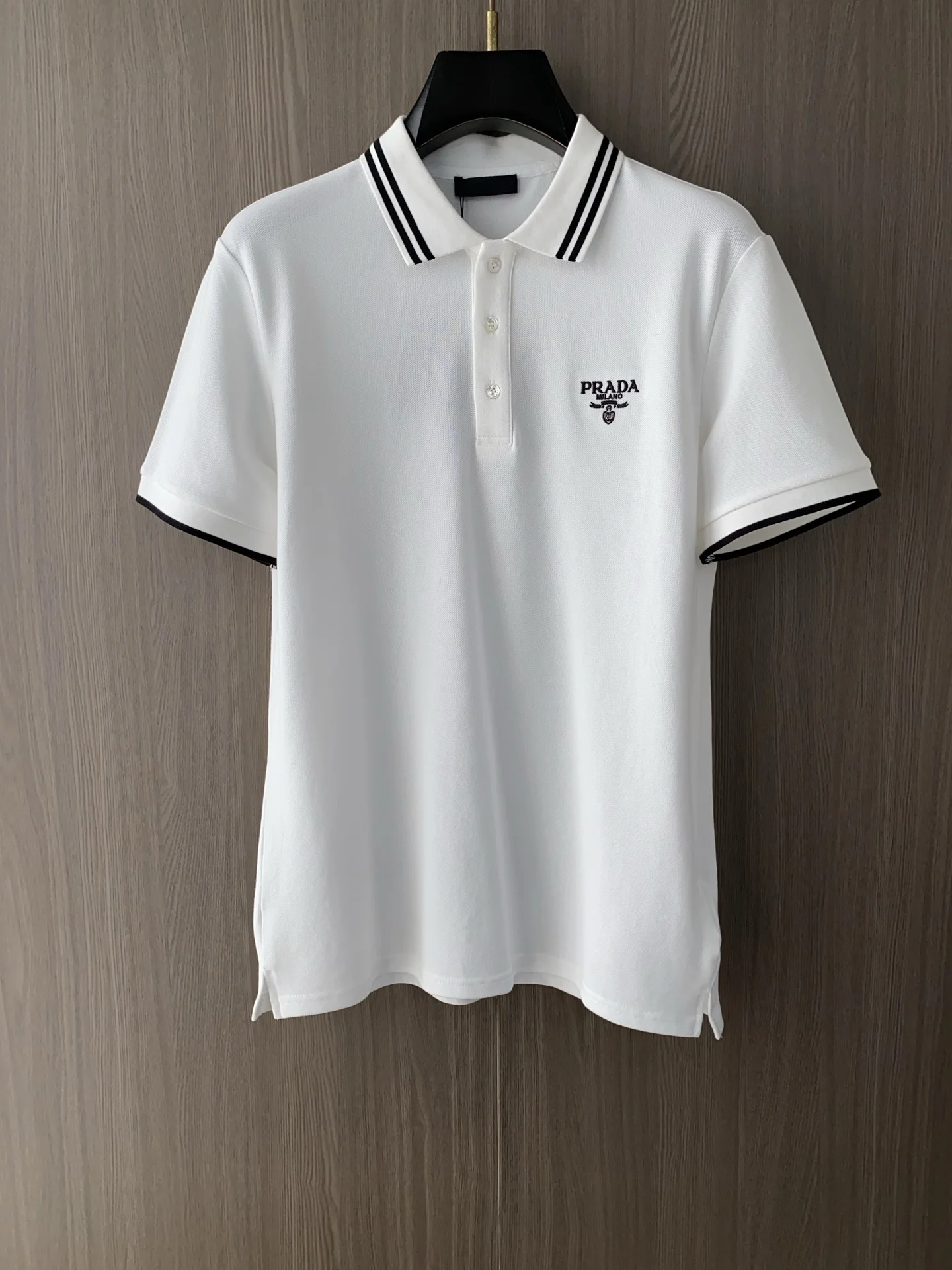 Prada Spring and Summer New Fine Stripe Pique Business Polo Prada Spring and Summer New Fine Stripe Pique Business Polo