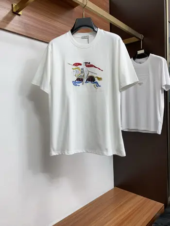 Latest round neck short sleeve Replica Burberry Tshirts and Polos