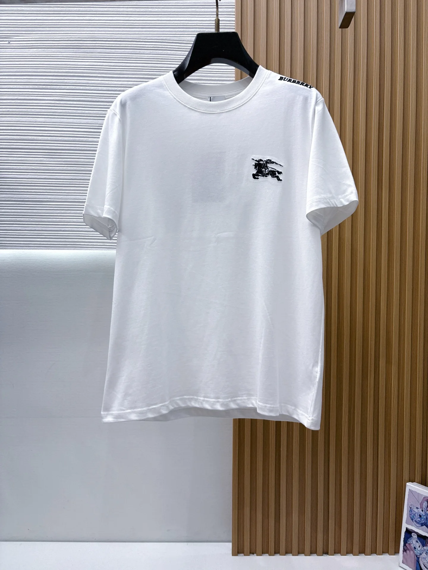 Burberry Latest short-sleeve round-neck T-shirt Burberry Latest short-sleeve round-neck T-shirt