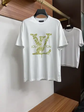 Latest short-sleeve round-neck T-shirt Replica Louis Vuitton Tshirts and Polos