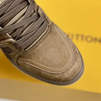 Low-top fashionable sports shoes men s sports shoes Replica Louis Vuitton Mens Sneakers