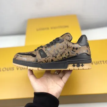 Low-top fashionable sports shoes men s sports shoes Replica Louis Vuitton Mens Sneakers