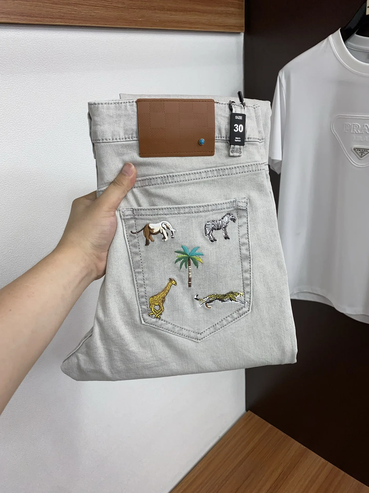 Louis Vuitton Early spring latest style jeans