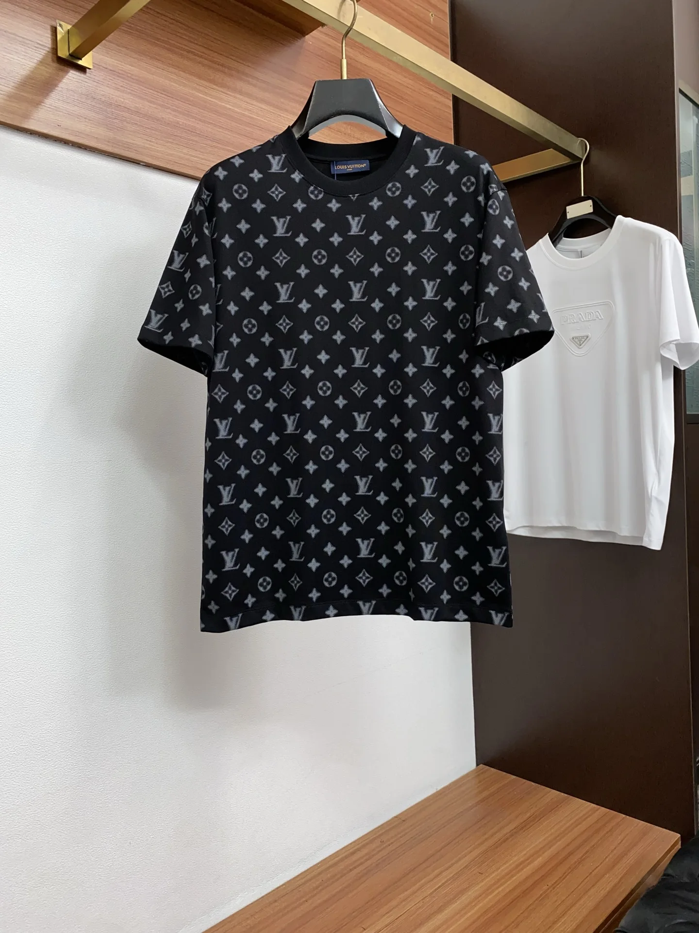 Louis Vuitton Latest round neck short sleeve.