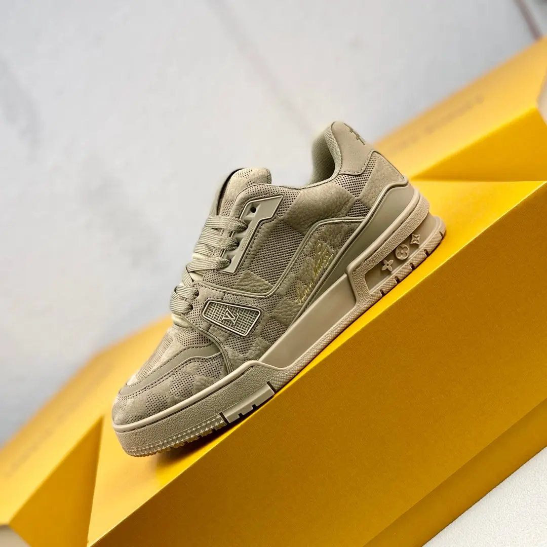 Louis Vuitton Low-top fashionable sports shoes men s sports shoes