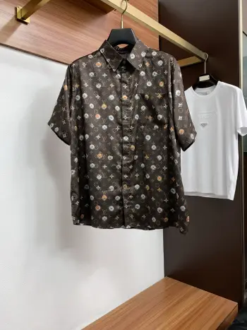 Business casual slim-fit short-sleeve shirt Replica Louis Vuitton Shirts