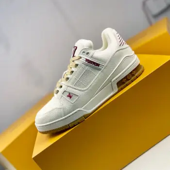 Low-top fashionable sports shoes men s sports shoes Replica Louis Vuitton Mens Sneakers