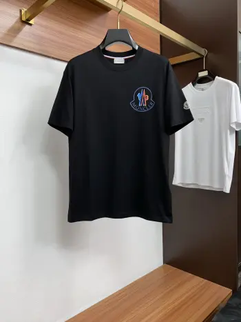 Latest short-sleeve round-neck T-shirt Replica Moncler Tshirts and Polos