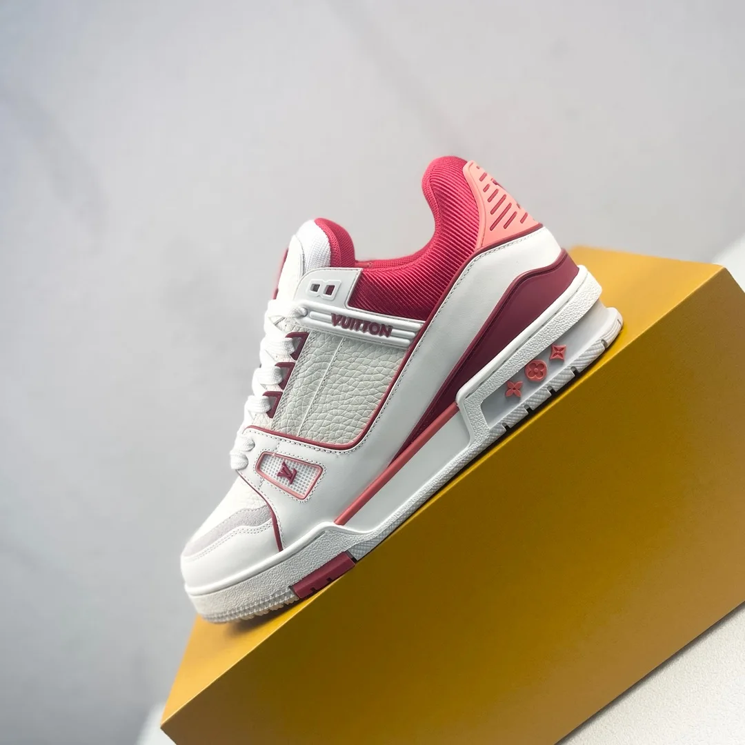Louis Vuitton Low-top fashionable sports shoes men s sports shoes Louis Vuitton Low-top fashionable sports shoes men s sports shoes
