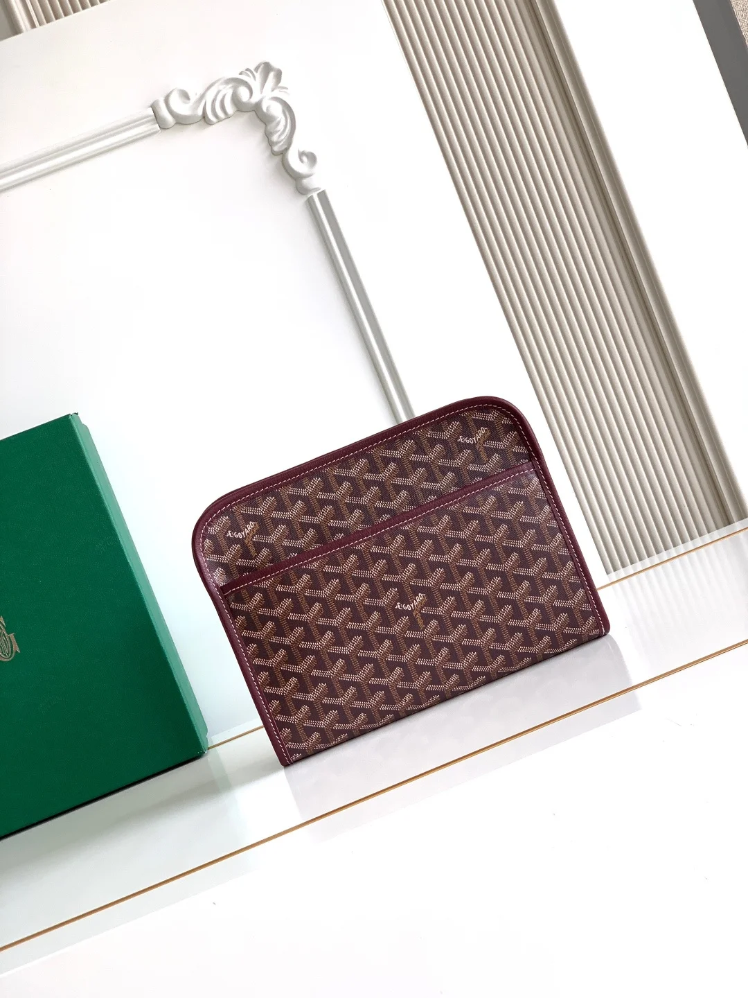 Goyard 2302 Medium Toiletry Bag Men s Clutch Bag