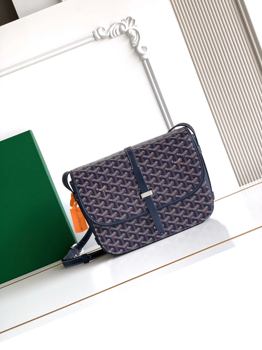 Goyard 020183 Canvas Medium Bag Women s Crossbody Bag Goyard 020183 Canvas Medium Bag Women s Crossbody Bag
