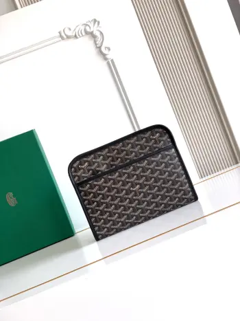 2302 Medium Toiletry Bag Men s Clutch Bag Replica Goyard mens bags