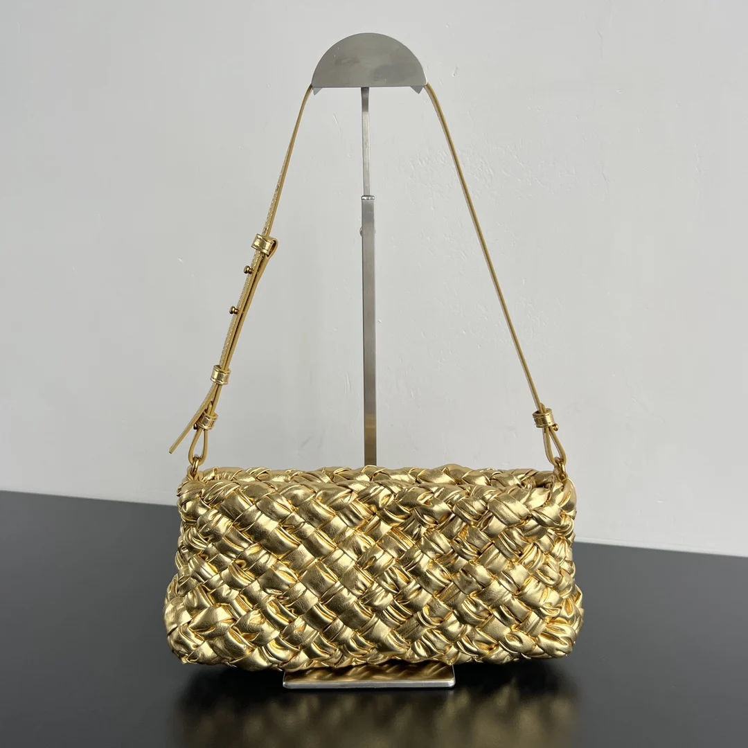 Bottega Veneta 785780 Woven Underarm Bag Women's Crossbody Bag Bottega Veneta 785780 Woven Underarm Bag Women's Crossbody Bag