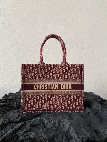 Old Flower Red Shopping Bag Women s Handbag Replica Dior womens bags