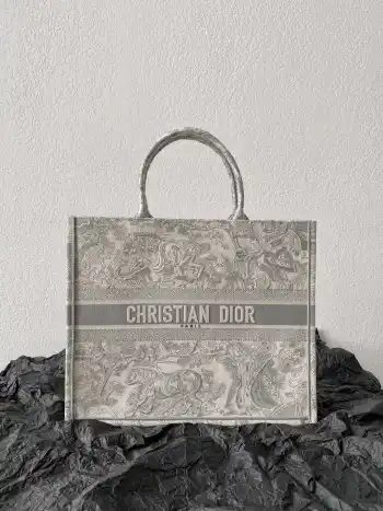 8001 Reading Gray Shopping Bag Women s Tote Bag Replica Dior womens bags