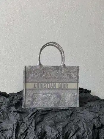 8001 Silver Gray Tiger Shopping Bag Women s Tote Bag Replica Dior womens bags