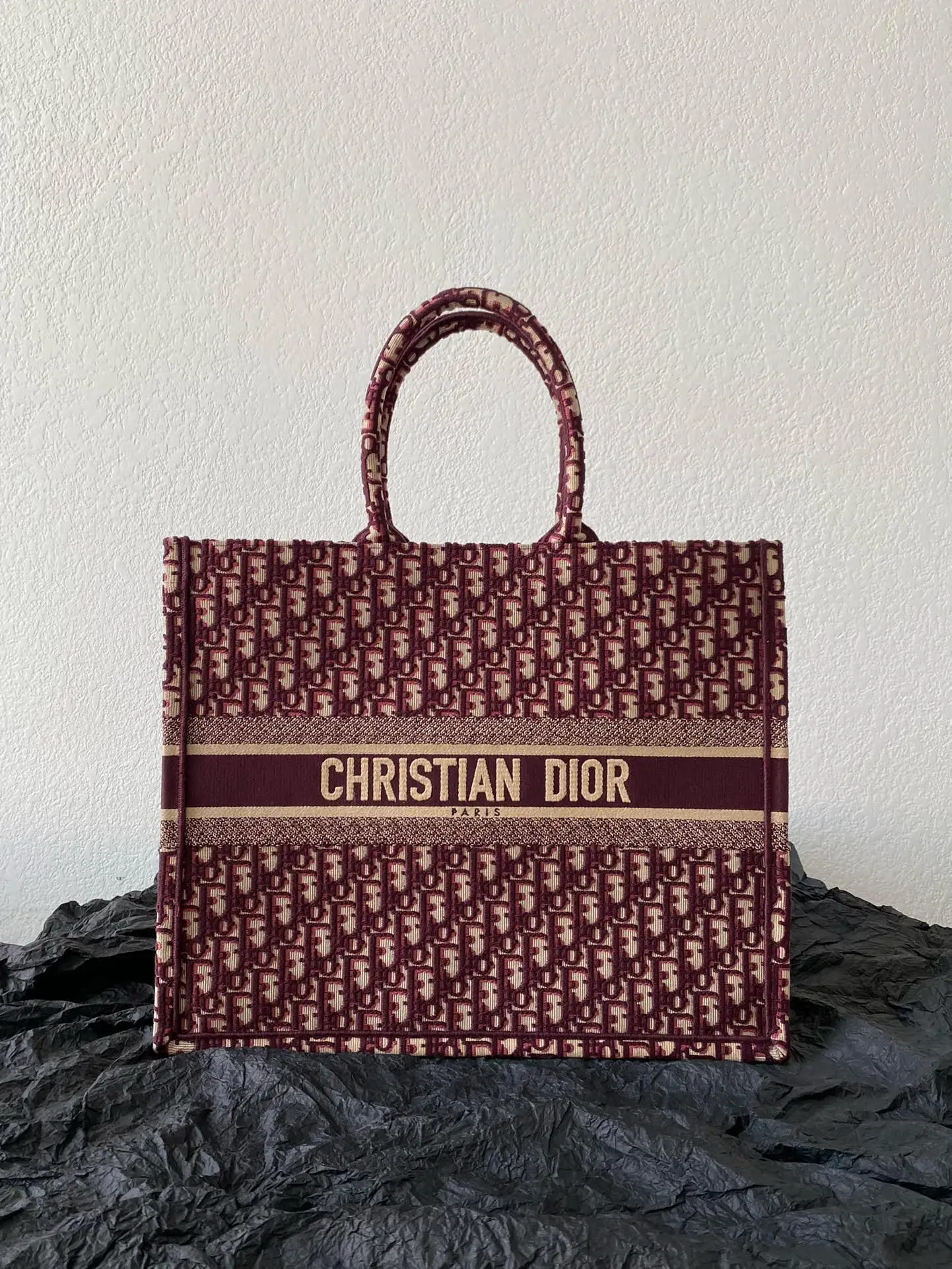 Dior Old Flower Red Shopping Bag Women s Handbag Dior Old Flower Red Shopping Bag Women s Handbag