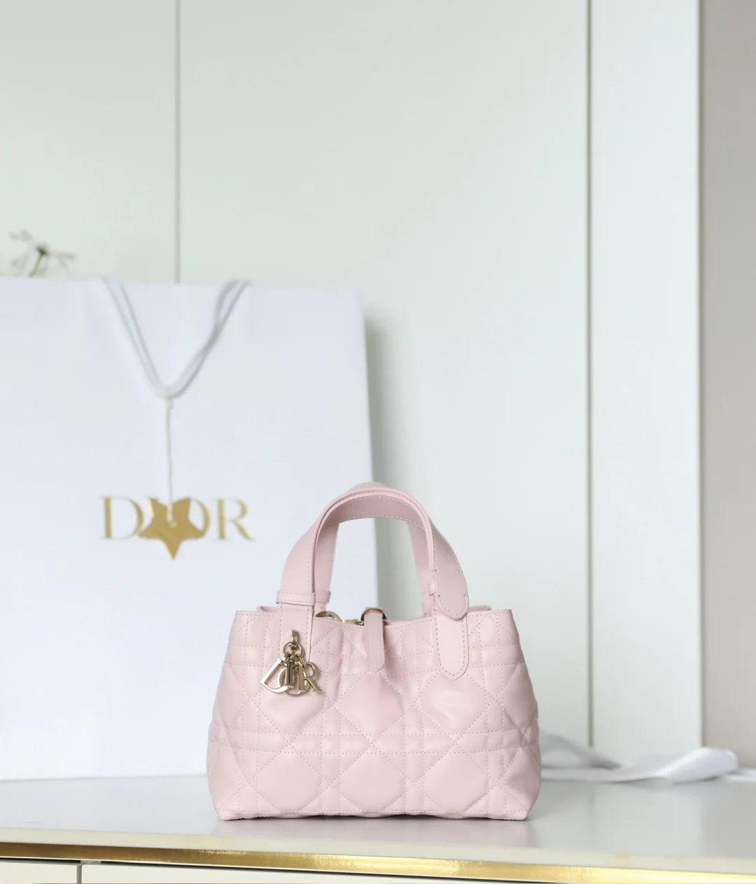 Dior Double-line sewing small bag women s crossbody bag Dior Double-line sewing small bag women s crossbody bag