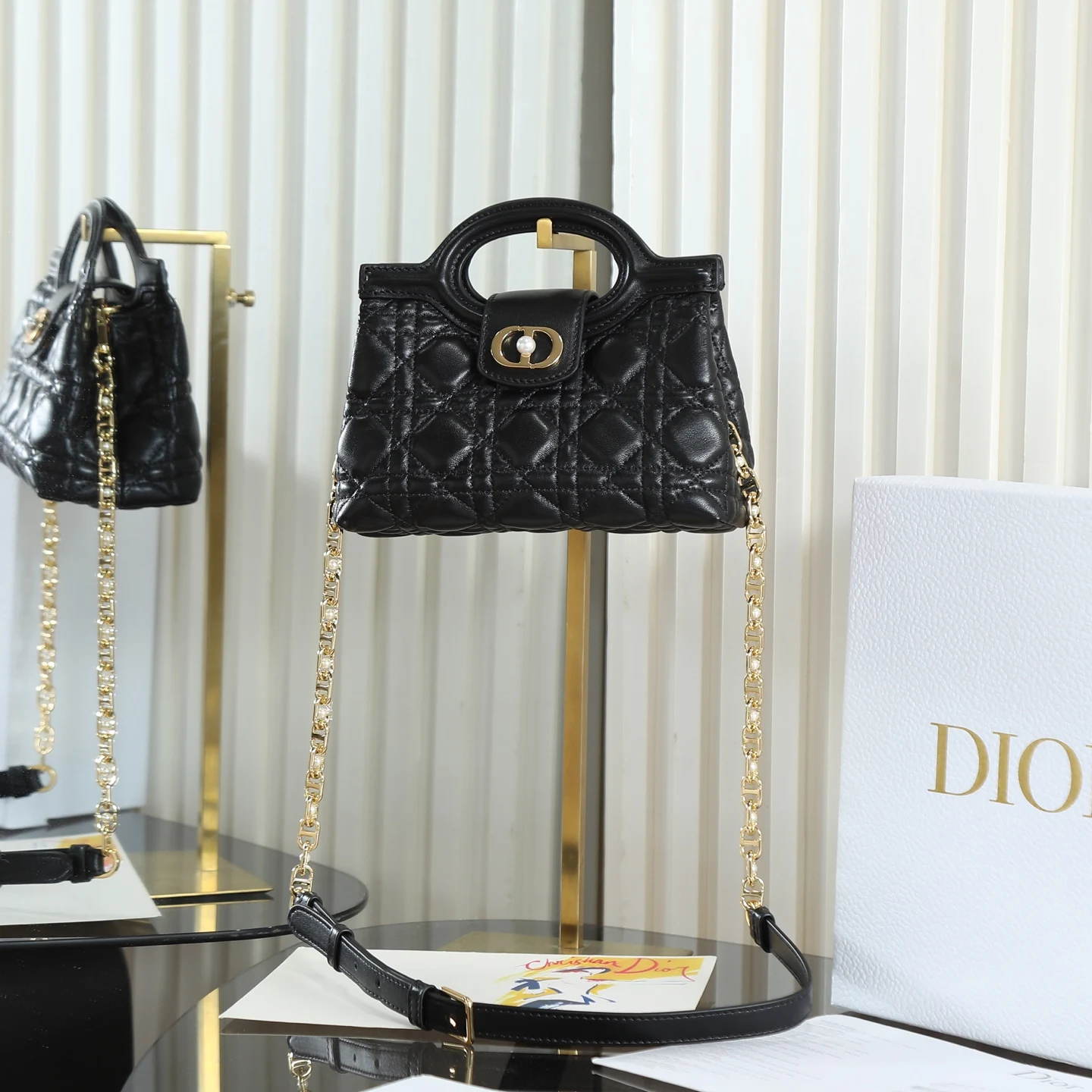 Dior S3123 Early Spring New Chain Handbag Women s Crossbody Bag Dior S3123 Early Spring New Chain Handbag Women s Crossbody Bag