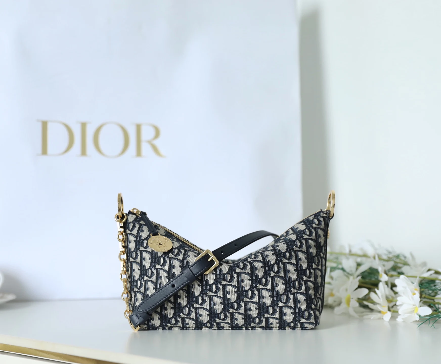 Dior Jacquard Fabric Chain Handbag Women s Shoulder Bag Dior Jacquard Fabric Chain Handbag Women s Shoulder Bag
