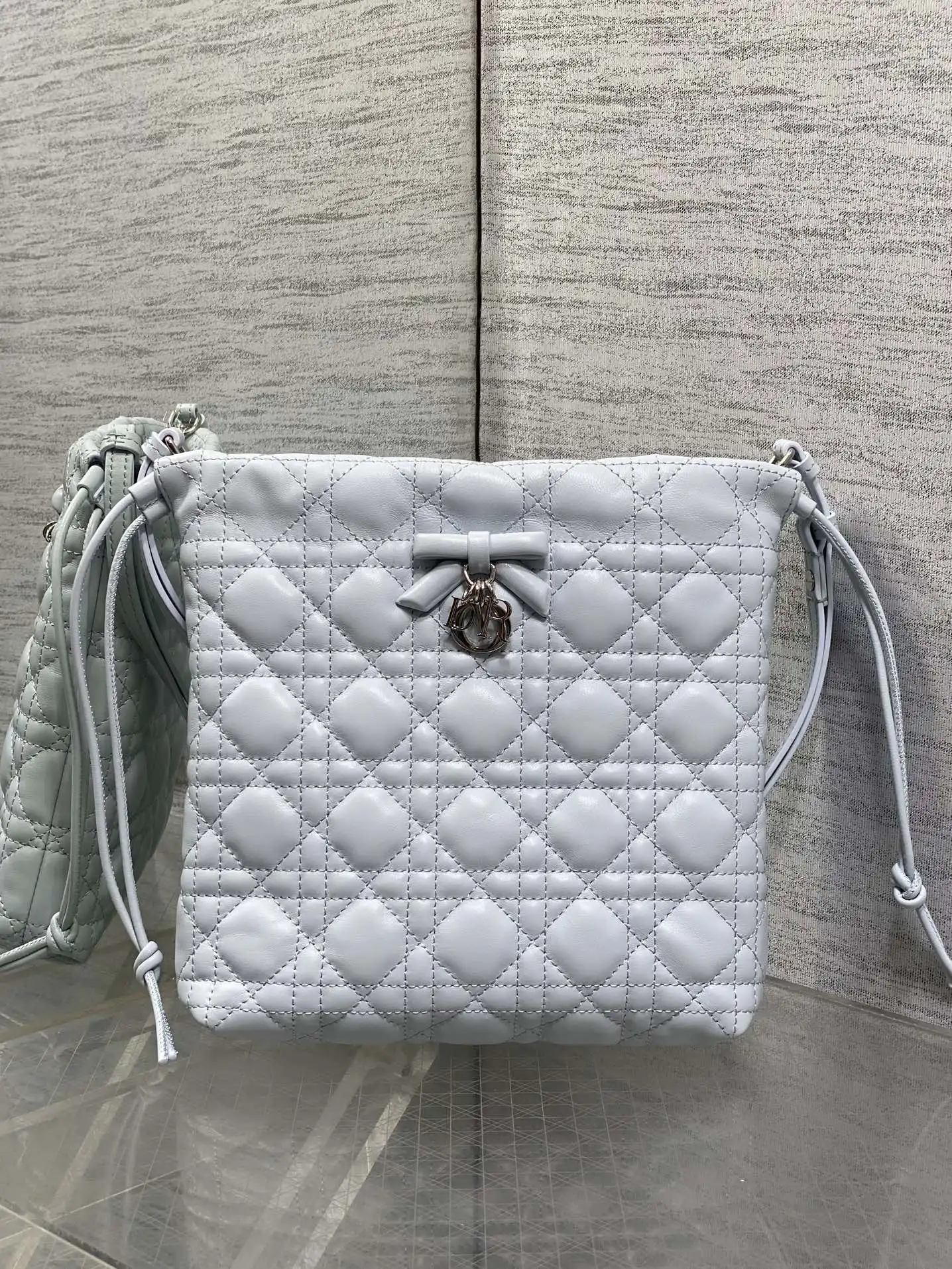 Dior Latest diamond pattern lucky bag women s shoulder bag Dior Latest diamond pattern lucky bag women s shoulder bag