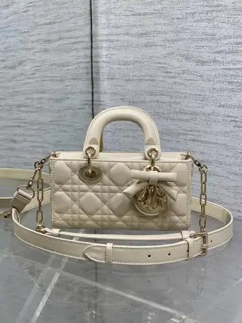 Latest bowknot hardware handbag women s crossbody bag Replica Dior womens bags