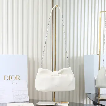 0715 Spring/Summer New Chain Bag Women s Crossbody Bag Replica Dior womens bags