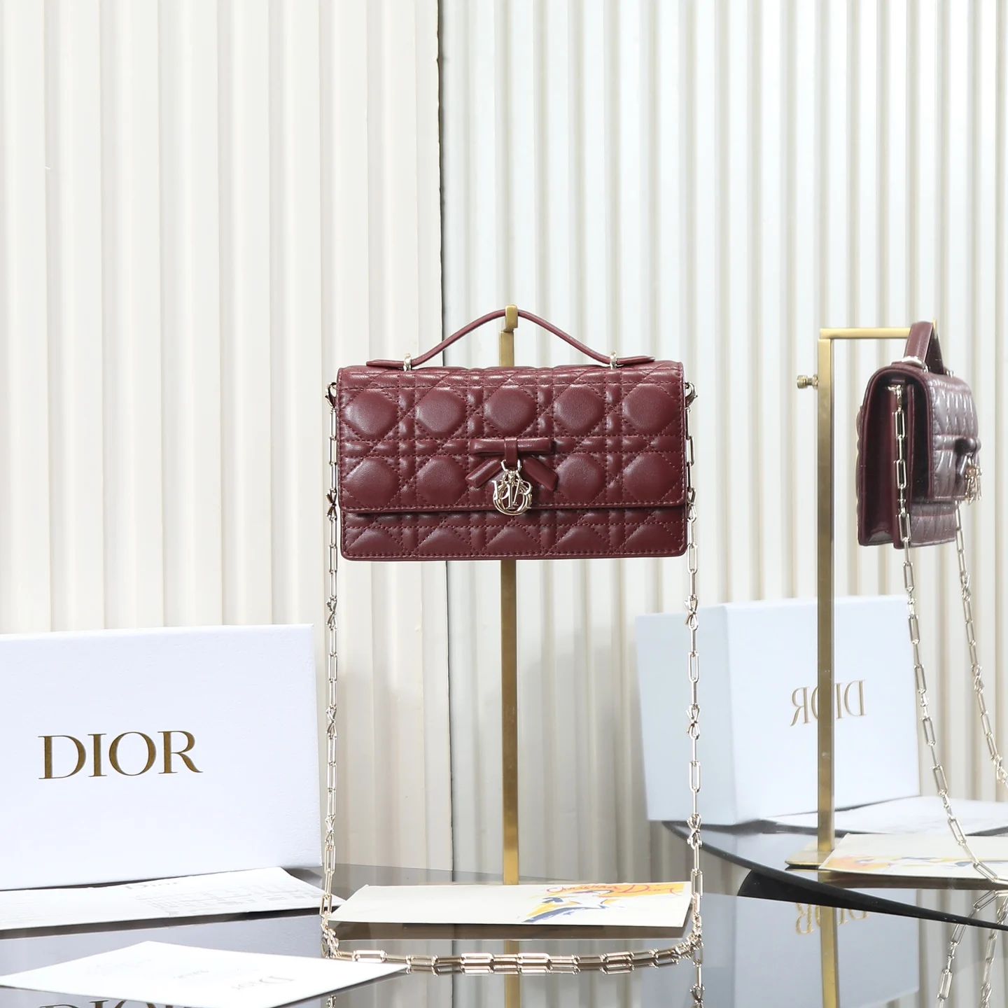 Dior 0984 Latest Butterfly Knot Chain Bag Women s Crossbody Bag Dior 0984 Latest Butterfly Knot Chain Bag Women s Crossbody Bag