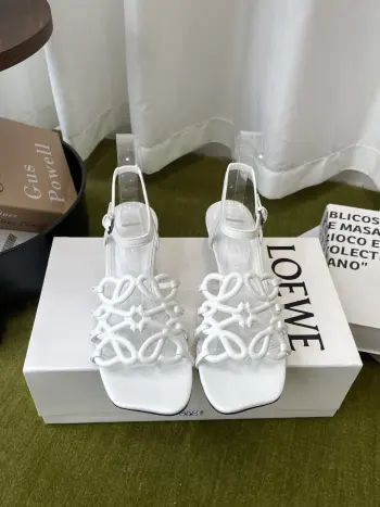 Retro-style small high-heeled beach sandals women s sandals Replica Loewe Womens Sandals and Slides