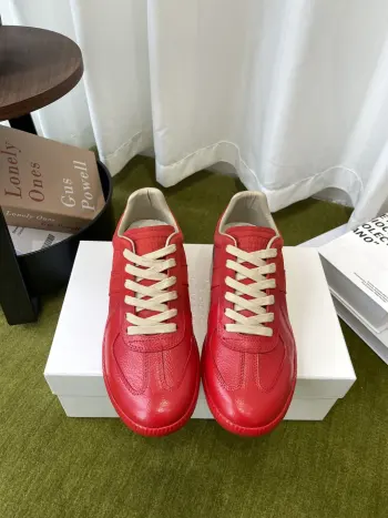 Classic German training shoes, casual sports shoes, couple s sports shoes. Replica Maison Margiela Womens Casual and Sneakers