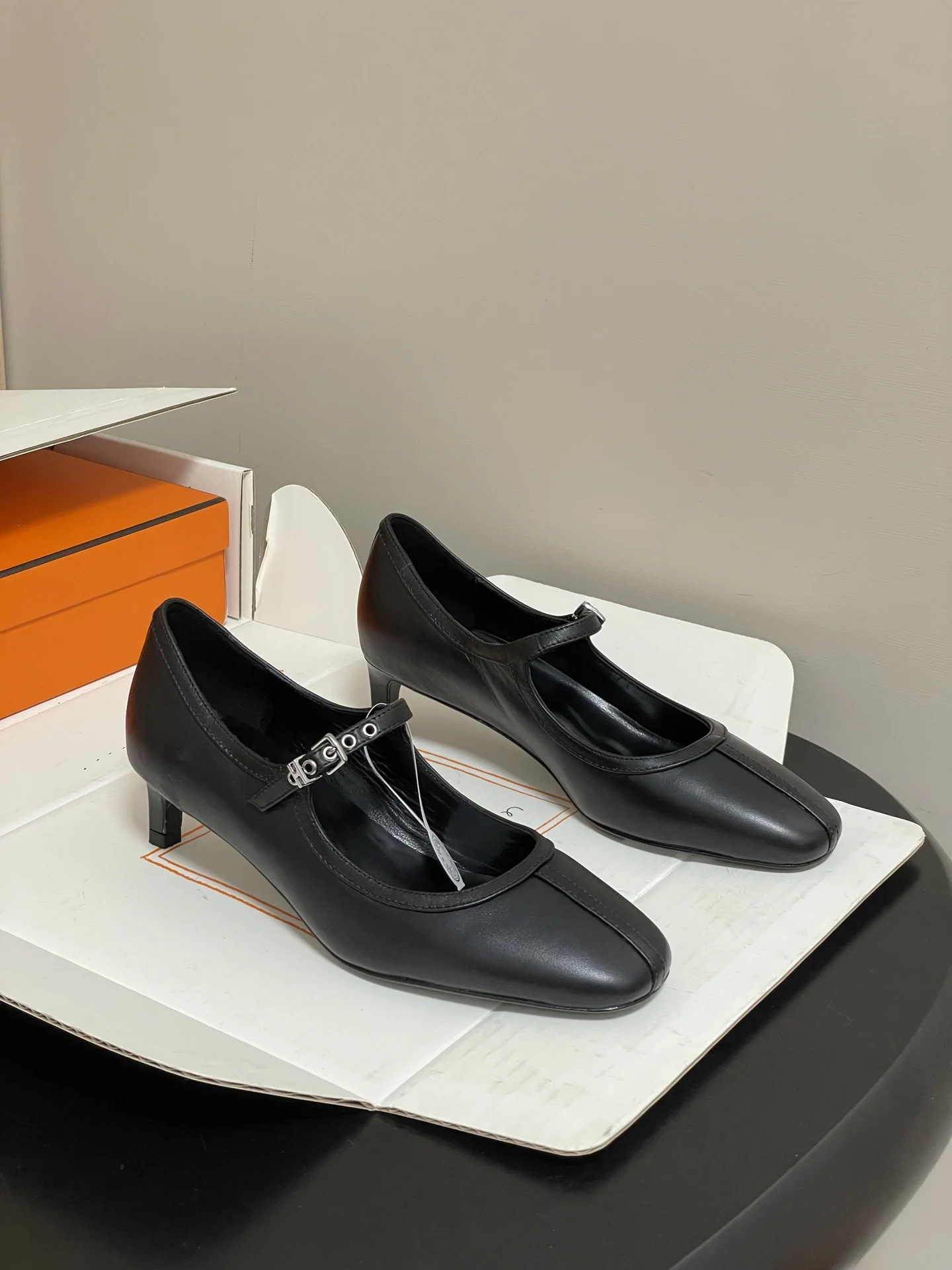 Hermes Ballet shoes Mary Jane flat shoes women s flats Hermes Ballet shoes Mary Jane flat shoes women s flats
